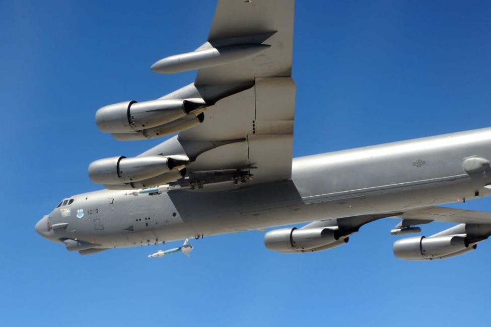 Phía Đài Loan cũng cho biết thêm, những máy bay ném bom B-52 của Mỹ đã kích hoạt hệ thống giám sát phụ thuộc tự động, kèm theo đó là thông báo danh tính để khẳng định sự hiện diện của mình khi bay qua khu vực gần Trung Quốc. Nguồn ảnh: Pinterest.