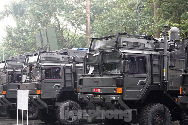 Việc Việt Nam bất ngờ "đổi hệ", chuyển sang mua tên lửa phòng không từ Israel dù không khiến Nga mất đi một bạn hàng chiến lược (chúng ta vẫn mua nhiều loại vũ khí khác từ Nga) nhưng bù lại, khiến Nga phải đặt câu hỏi về việc liệu rằng, vũ khí Nga giờ có còn đáng tin cậy và hấp dẫn 100% như trước? Nguồn ảnh: Tienphong.