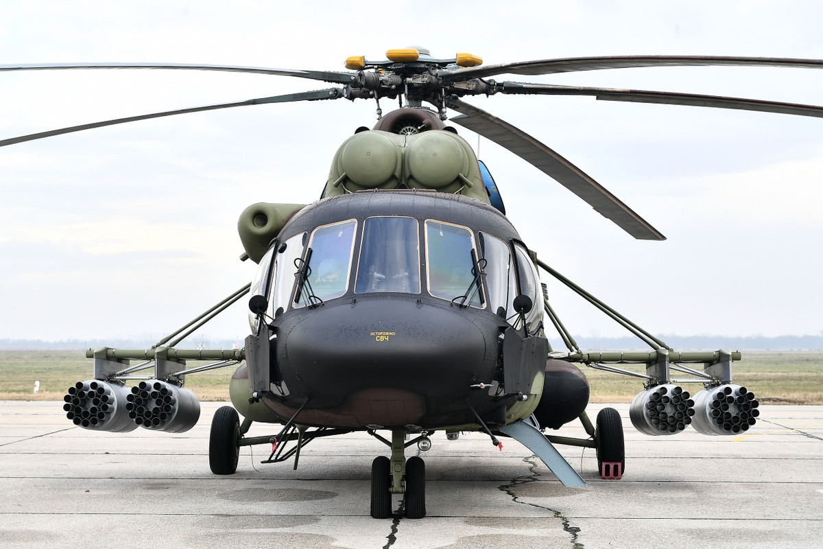 Cánh quạt đuôi hình chữ X cho phép Mi-35M có kiểu dáng khí động học tốt hơn. Ngược lại, so với phiên bản gốc Mi-28 lại có phần nhẹ hơn nhưng bù lại, nó lại chắc chắn hơn do sử dụng vật liệu tiên tiến. Nguồn ảnh: Livejour.
