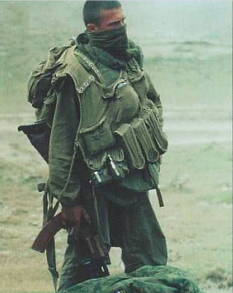 Kết quả ai cũng có thể đoán được - cả ba nhà ngoại giao Liên Xô đều được thả nhanh chóng sau đó. Đây là điều mà ngay cả đặc nhiệm Mỹ cũng chưa bao giờ làm được - dù Mỹ nổi danh là quốc gia không đàm phán với khủng bố. Nguồn ảnh: Pinterest.