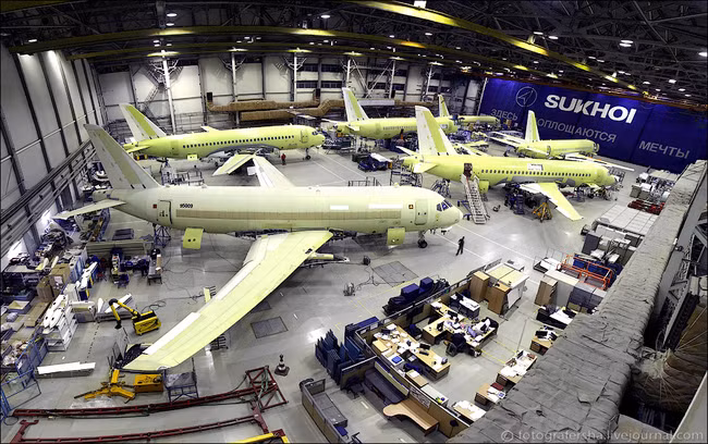 Đây hiện tại là một trong những nhà máy lắp ráp chính của tập đoàn Sukhoi, hiện đang sản xuất rất nhiều máy bay do hãng Sukhoi thiết kế. Nguồn ảnh: RB.