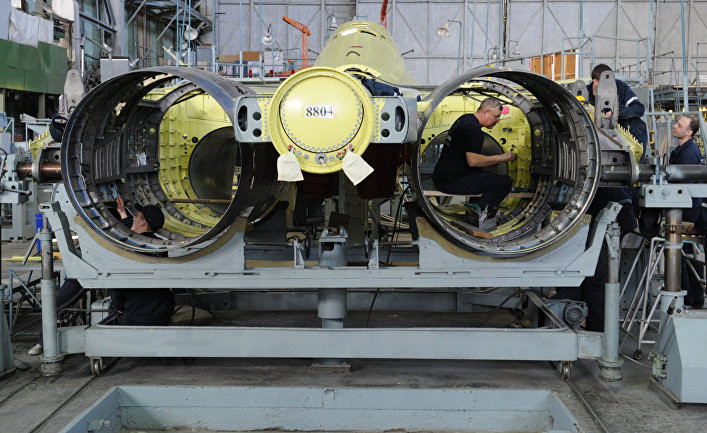 Dot nhap nha may lap rap may bay noi chiec Su-57 Nga vua roi gay chan dong