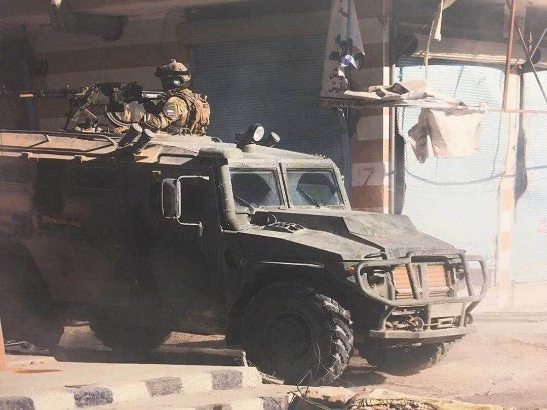 Xe Tigr có thể thực hiện nhiều nhiệm vụ quân sự khác nhau. Nó rất phù hợp cho các hoạt động do thám nhờ có động cơ khỏe và không gây tiếng ồn lớn.