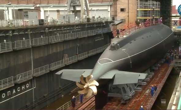 Với lợi thế tiếng ồn khi hoạt động rất thấp, Kilo 636.3 có khả năng xuất hiện và tấn công phủ đầu đối phương một cách bất ngờ, sau đó lặng lẽ "rời hiện trường", ẩn mình vào lòng biển rồi biến mất. Nguồn ảnh: Rumil.