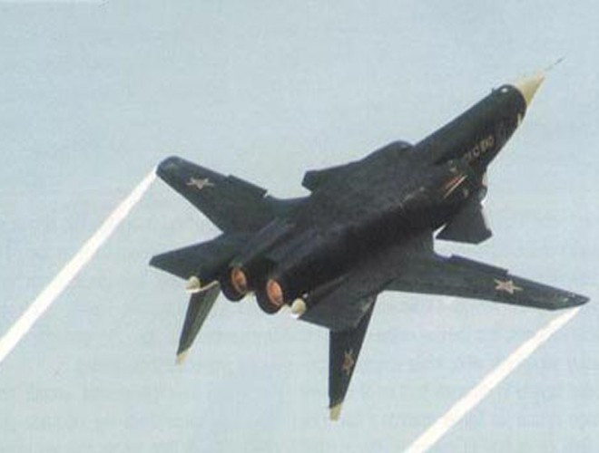 Đây được coi là ưu điểm rất quan trọng trong tác chiến hiện đại khi mà các chiến đấu cơ đều có độ cơ động cao, cũng như yêu cầu các chiến đấu cơ có thể cất cánh với đường bắn ngắn nhất có thể