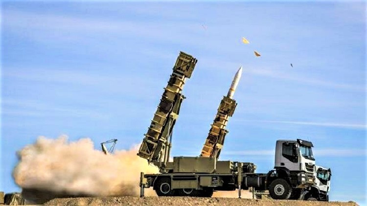 Cũng có ý kiến cho rằng, đây là tên lửa hành trình của Iran, có thể được sử dụng để tiến hành các cuộc tấn công vào lãnh thổ Israel.