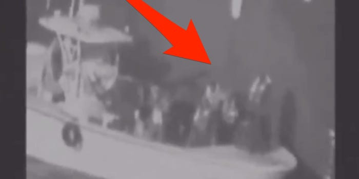 Năm nay cũng là thời gian mà căng thẳng giữa Mỹ với Iran leo thang lên đỉnh điểm. Mỹ đã rất nhiều lần doạ sẽ tấn công Iran nhưng tới nay vẫn chưa có bất cứ cuộc chiến tranh trực diện nào giữa hai quốc gia xảy ra. Nguồn ảnh: BI.