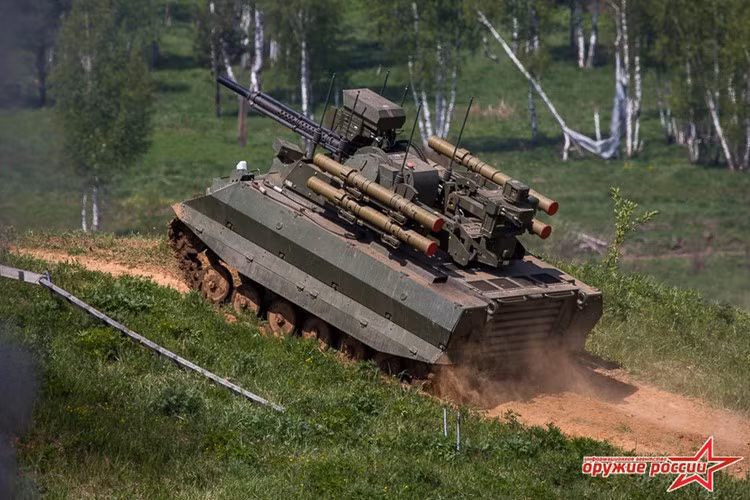 Uran-9 được thiết kế cho nhiệm vụ trinh sát, chiến đấu, yểm trợ hỏa lực và chống khủng bố. Nó sẽ thay thế cho binh lính trong các nhiệm vụ có nguy cơ cao.