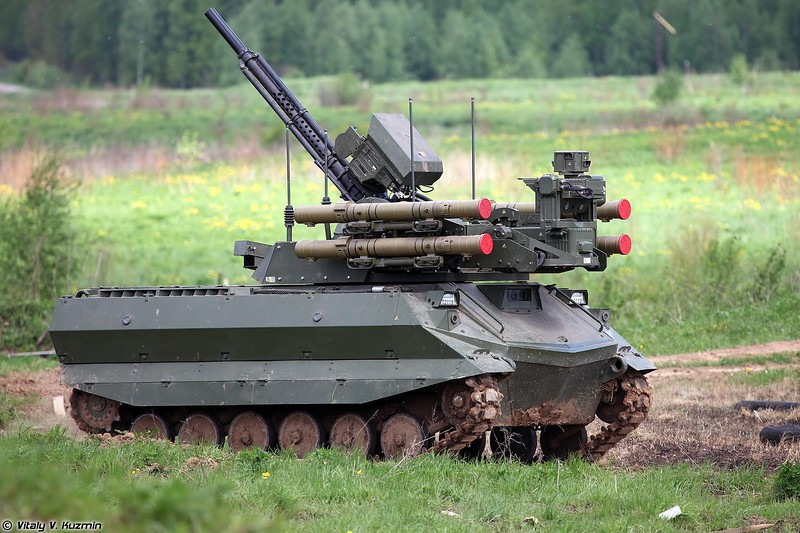 Để tiêu diệt đối phương, robot Uran-9 được trang bị các tên lửa chống tăng có điều khiển 9M120 Ataka với hệ thống dẫn đường bằng sóng vô tuyến SACLOS, nó được thiết kế để tiêu diệt bất kỳ các xe tăng chiến đấu của các nước khác, bao gồm cả khi chúng được trang bị giáp phản ứng nổ.