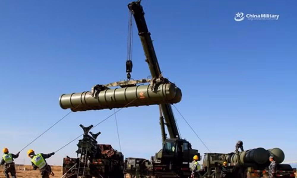 Tuy nhiên như các chuyên gia lưu ý, các hệ thống phòng không S-300PMU-2 được chuyển tới Syria cho thấy hiệu quả bằng không khi chưa phóng bất cứ tên lửa nào, thậm chí radar của chúng còn chẳng nhìn thấy máy bay Israel.