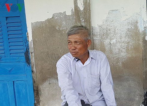 Hội phụ huynh Trường tiểu học Bình Chánh cho biết phụ huynh đồng tình với cách xử lý của các cơ quan chức năng. Hội phụ huynh Trường tiểu học Bình Chánh cho biết phụ huynh đồng tình với cách xử lý của các cơ quan chức năng.