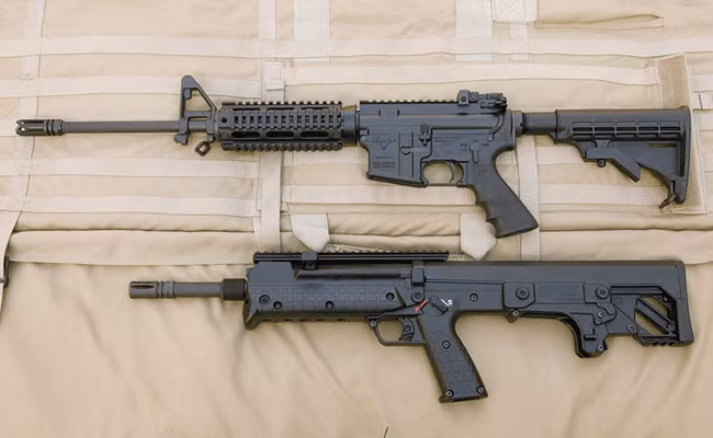 So với những khẩu súng trường tấn công phổ biến, chiều dài của Kel-Tec RFB là ngắn hơn rất nhiều nhưng chiều dài nòng lại gần như tương đương thậm chí hơn. Cụ thể, phiên bản nòng dài của khẩu súng này có chiều dài nòng súng lên tới 1000mm nhưng vẫn cực kỳ nhỏ gọn. Nguồn ảnh: Showdown.