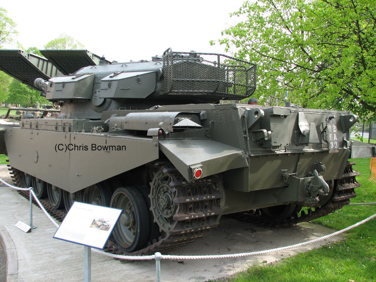 Phần đuôi của Centurion Mark V - nơi được bọc thép "mỏng" nhất với kích thước bọc thép là 51 mm. Nguồn ảnh: Chris.