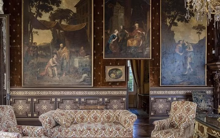 Nội thất của ngôi biệt thự tiêu biểu cho thời kỳ hoàng kim của châu Âu trước thế chiến I.
