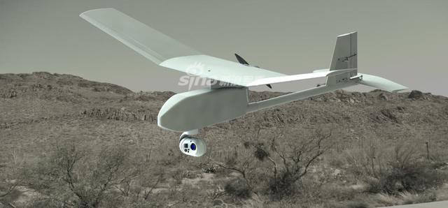 So với những phiên bản gốc trước đây, dường như những bản RQ-11 ngày nay có phần hiện đại hơn với hệ thống camera được đặt riêng bên ngoài thân máy bay, cho phép nó có khả năng theo dõi mục tiêu từ nhiều góc độ mà không cần phải đổi hướng bay. Nguồn ảnh: Sina.