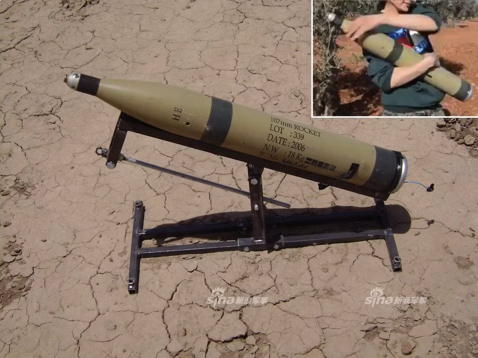 Thậm chí các chiến binh người Kurd còn hoán cải cả hệ thống bệ phóng và chế ra loại bệ phóng viên một cực kỳ gọn nhẹ và cơ động. Nguồn ảnh: Sina.