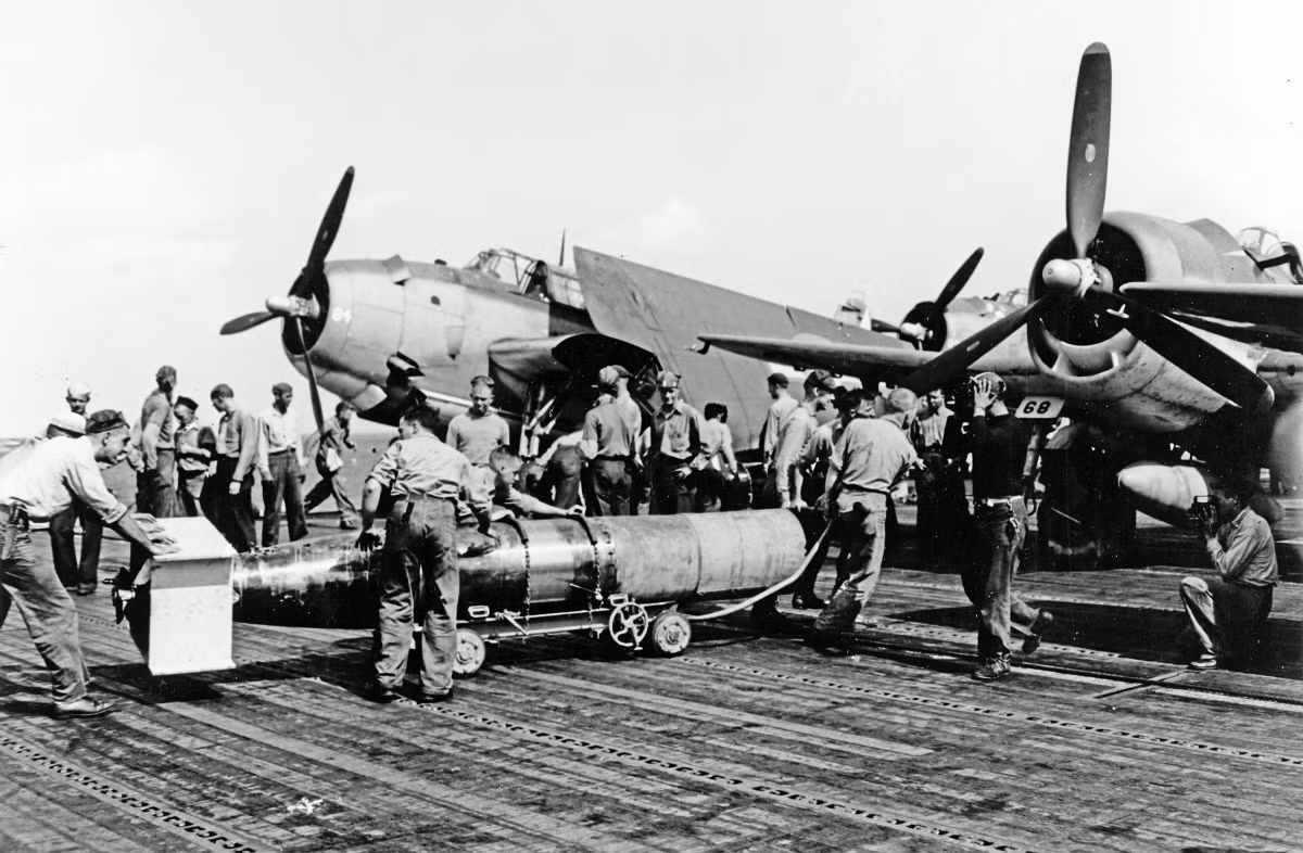 Thậm chí, loại ngư lôi Mk 14 này còn lập kỷ lục vô tiền khoáng hậu, nó chính là loại ngư lôi duy nhất trên thế giới có khả năng... đâm chìm chính chiếc tàu ngầm đã phóng nó ra, mà cụ thể ở đây là một tàu ngầm Mỹ. Nguồn ảnh: USairwing.