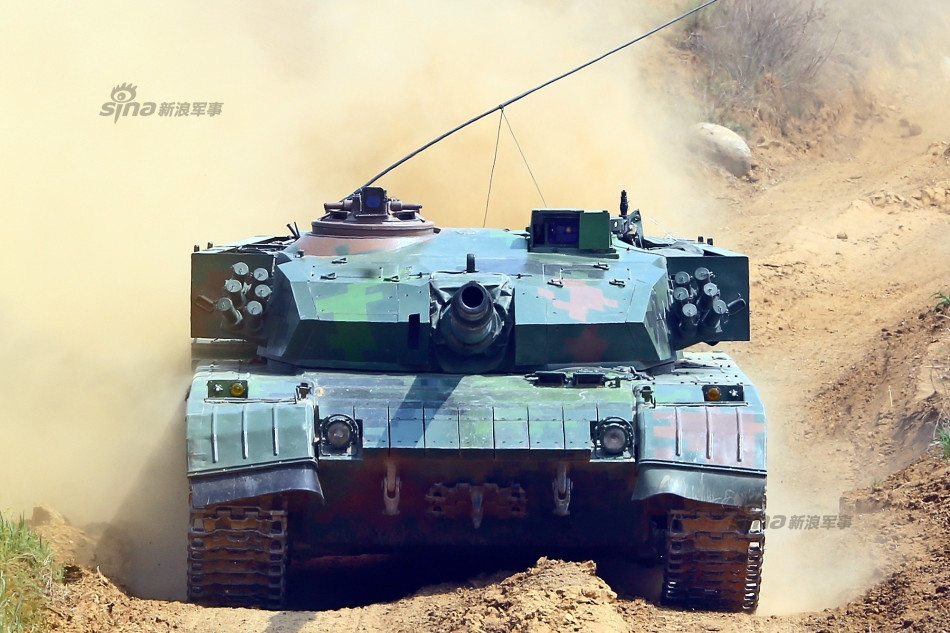 Với sự phát triển của các biến thể Type 96 hiện tại nhiều khả năng, Quân đội Trung Quốc sẽ sử dụng Type 96 làm dòng xe tăng chiến đấu chủ lực xương sống của nước này tương tự như cách Nga đang làm với T-72. Song song với đó là các đơn vị thiết giáp tinh nhuệ hơn sử dụng Type 99. Nguồn ảnh: Sina.