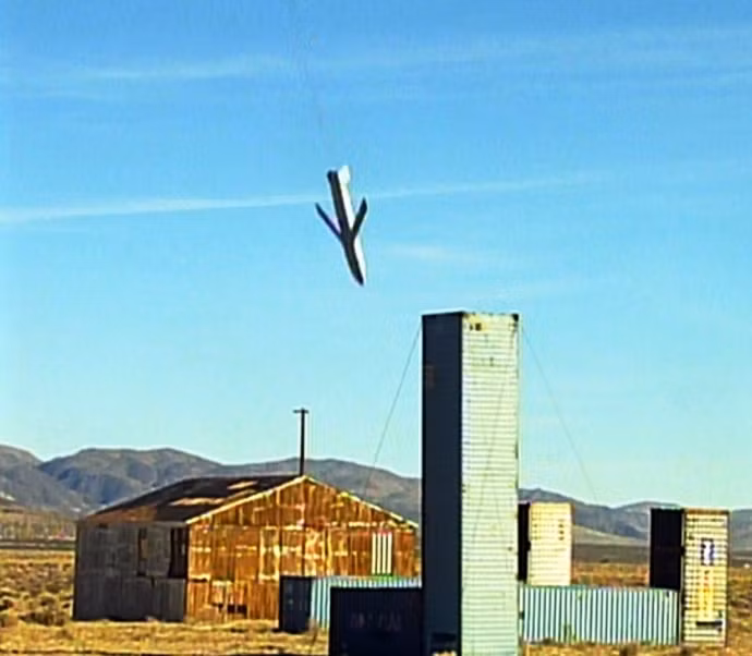 Cuộc thử nghiệm sử dụng tên lửa AGM-158 Jassm được Phần Lan tiến hành cách đây ít ngày đã thành công với sai số lệch mục tiêu gần như bằng 0. Nguồn ảnh: Sina.