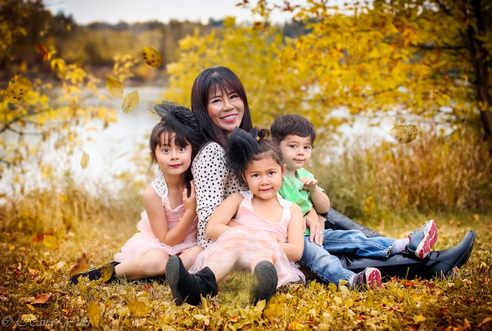 Hiện tại chị đã là mẹ của 3 nhóc tì xinh xắn.