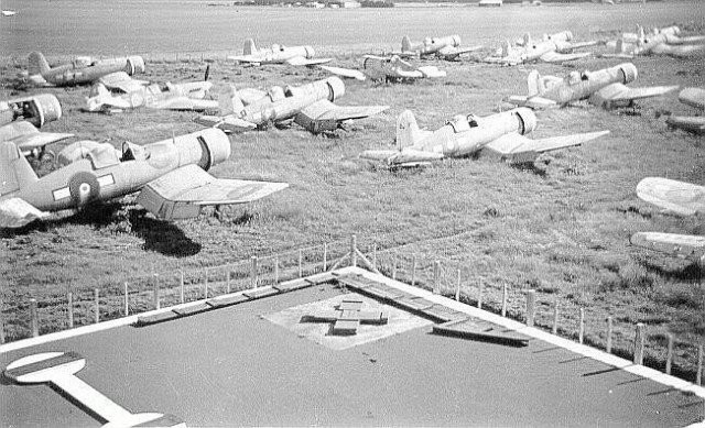 Số lượng máy bay này không những thừa mà thậm chí còn lỗi thời do sau Đại chiến thế giới công nghệ hàng không đã bước sang một trang mới. Nguồn ảnh: Warhistory.