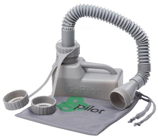 Và các nhà phát minh trên khắp thế giới đã thấy đây là một cơ hội để họ cho ra đời các bộ dụng cụ đi vệ sinh ngay tại ghế lái dành cho các phi công của mình. Nguồn ảnh: Sina.