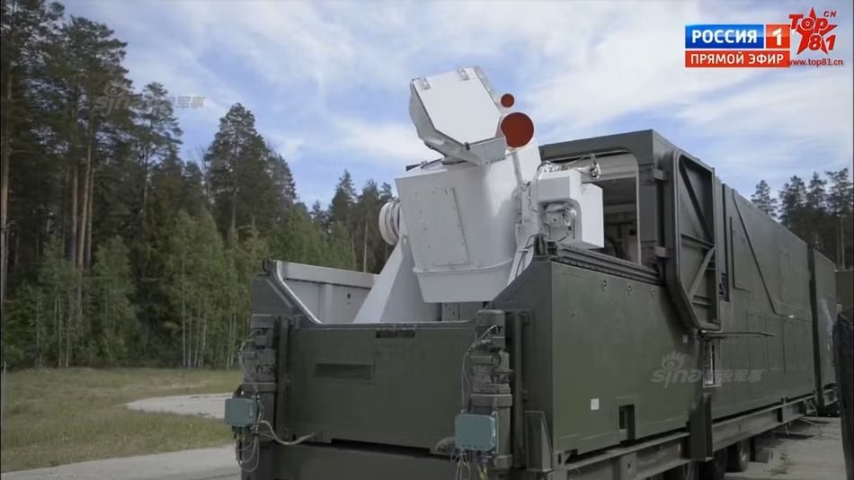 Tổng thống Putin thậm chí còn nhấn mạnh, hệ thống này "không chỉ là ý tưởng hay là kế hoạch" mà nó đã trở thành hiện thực, thậm chí bản mẫu đầu tiên đã được ra đời. Trong khi đó tướng lĩnh Nga lại khẳng định hệ thống vũ khí này đã trong trạng thái sẵn sàng chiến đấu. Nguồn ảnh: Russia.