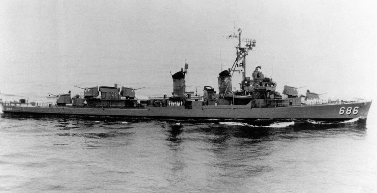 Thực tế, loại khu trục hạm lớp Fletcher được đánh giá là phù hợp hoạt động ở vùng biển Thái Bình Dương hơn là ở vùng biển Đại Tây Dương. Trong suốt chiến tranh, 175 khu trục hạm loại này đã nhấn chìm tổng cộng 29 tàu ngầm của Nhật. Nguồn ảnh: Pinterest.