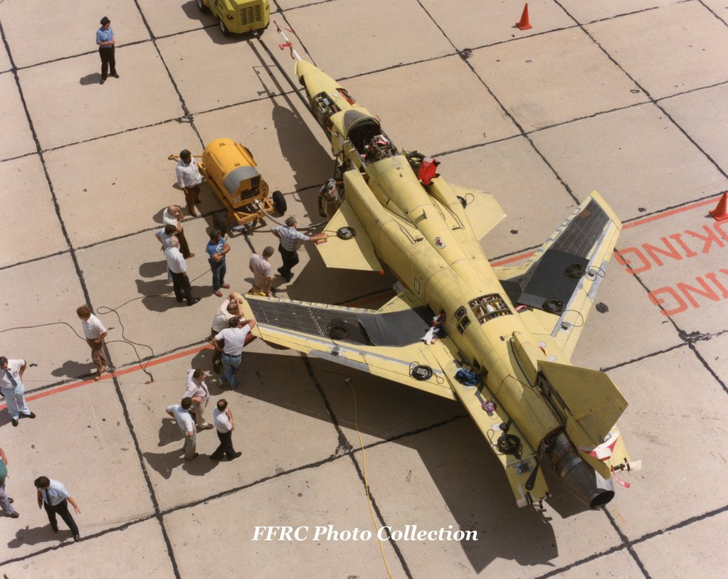 Trước đó, hai phi cơ được thiết kế theo kiểu cánh tiến là Junkers Ju 287 và HFB-320 Hansa đều không thể đạt được tốc độ siêu âm trong khi bay thử nghiệm. Nguồn ảnh: FFRC.