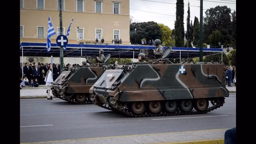 Tăng thiết giáp Hy Lạp vẫn sử dụng loại thiết giáp M113 trong các nhiệm vụ thường trực chiến đấu. Nguồn ảnh: Sina.