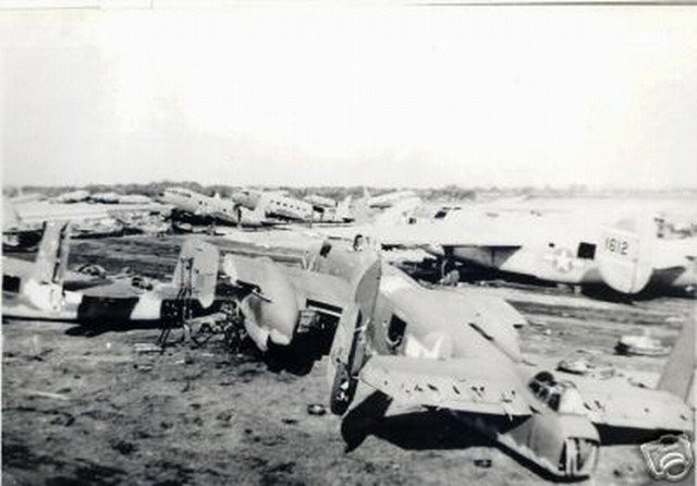 Trong số đó có rất nhiều chiếc vẫn hoạt động tốt, tuy nhiên do quá thừa máy bay, các quốc gia đều chọn hủy bớt máy bay bằng cách bán phế liệu thay vì phải nuôi dưỡng một đội tàu bay lớn như trong thời chiến. Nguồn ảnh: Warhistory.