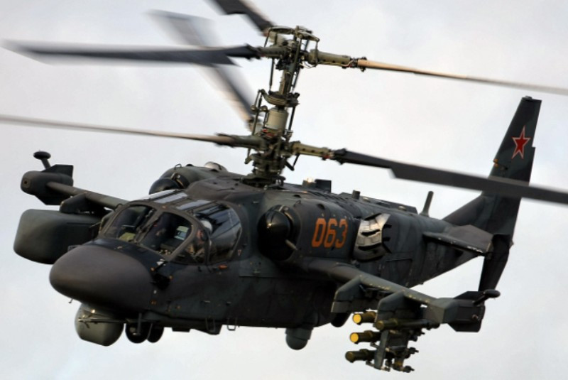 Tiếp đến là trực thăng "Cá Sấu" Ka-52 của Nga. Đây là loại trực thăng đồng trục, được phát triển từ thời Liên Xô, tới năm 1995, Nga chính thức đưa Ka-52 vào biên chế chính thức. Nguồn ảnh: Expo