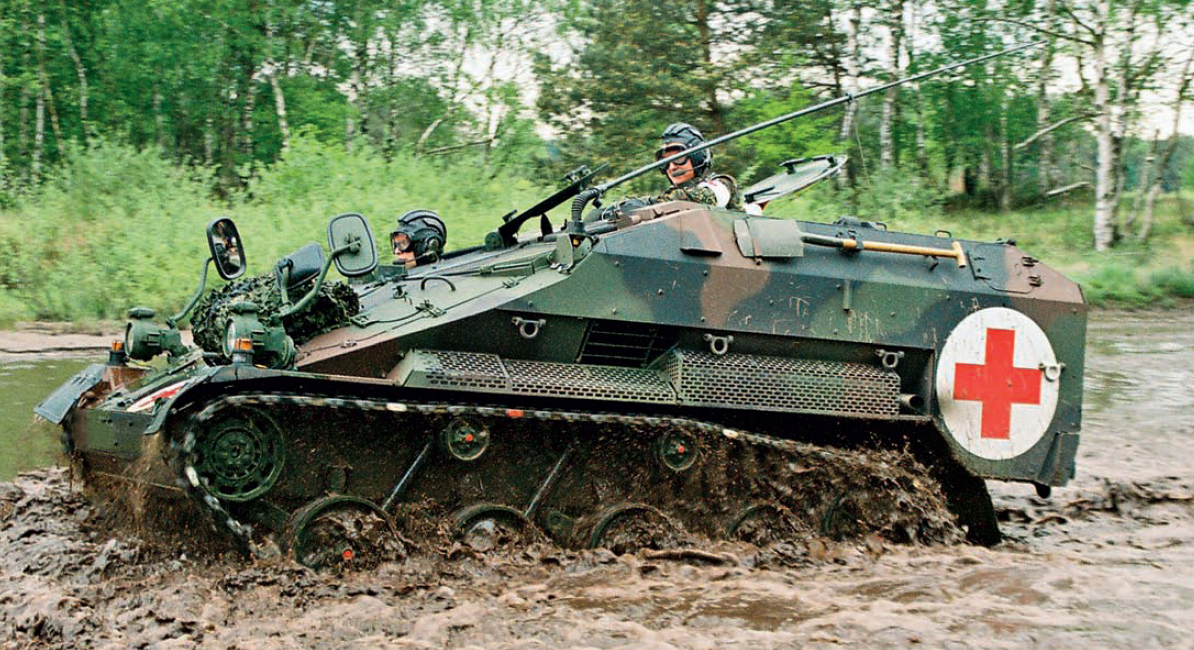 Được phát triển từ những năm 70 của thế kỷ trước, tới nay Wiessel đã có hai phiên bản bao gồm Wiesel 1 và Wiesel 2. Điểm khác biệt lớn nhất của hai phiên bản này đó chính là cơ cấu truyền động của bản hai bao gồm 5 ban mỗi bên thay vì chỉ 4 bánh như ở bản 1. Nguồn ảnh: Tanker.