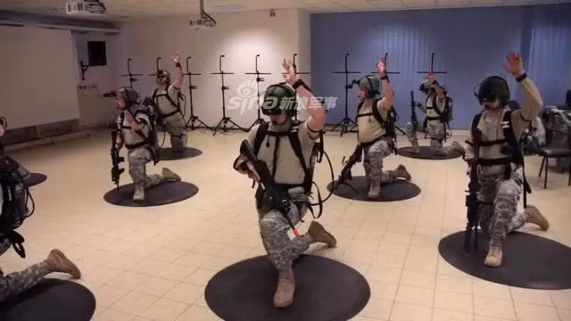 Trong tương lai, công nghệ thực tế ảo thậm chí sẽ còn có ứng dụng cao hơn nữa trong việc huấn luyện và thậm chí là được sử dụng trực tiếp trên chiến trường, hỗ trợ khả năng chiến đấu của người lính. Nguồn ảnh: Sina.