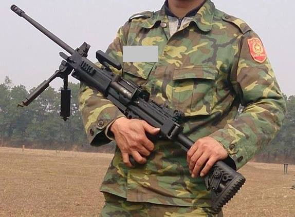 Được chế tạo trong khoảng những năm 90 của thế kỷ trước, khẩu súng máy hạng nhẹ hay còn được gọi là trung liên IMI Negev đã xuất hiện trong biên chế nhiều quốc gia trên thế giới. Nguồn ảnh: Phapluat.