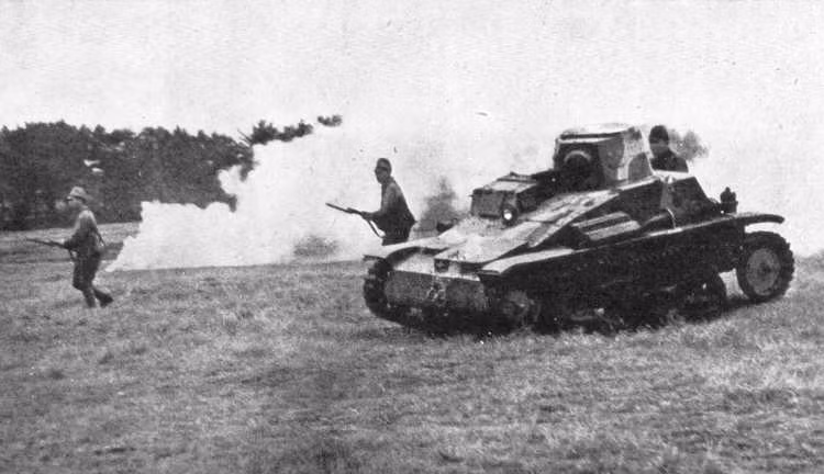 Các mẫu xe tăng hạng siêu nhẹ sau này được sử dụng vào các nhiệm vụ như đổ bộ đường không, mang tên lửa chống tăng,... Tuy nhiên tới nay gần như không còn được sử dụng. Nguồn ảnh: Tanks.