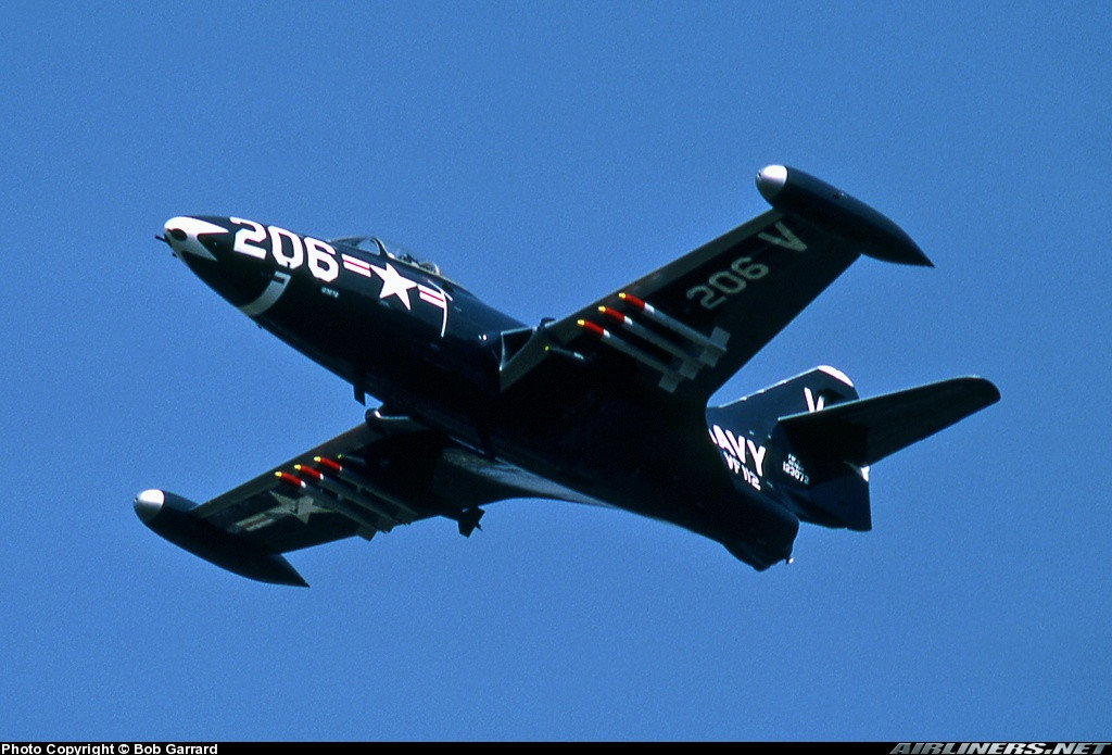 Với vai trò và vị thế của mình F9F nhanh chóng được Không quân Hải quân Mỹ sử dụng rộng rãi nhất trong Chiến tranh Triều Tiên, biến bầu trời Triều Tiên thành nơi đầu tiên trên thế giới có những trận không chiến chủ yếu diễn ra bởi phản lực cơ. Nguồn ảnh: Airliners.