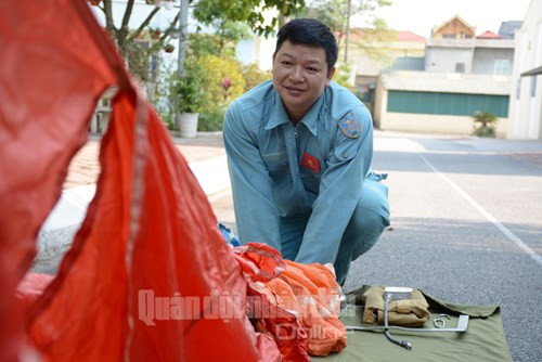 Chỉ cần 1 sai sót nhỏ trong quá trình gấp dù là có thể phát sinh những bất trắc như dù không mở hoặc không mở hết hay mở chậm...