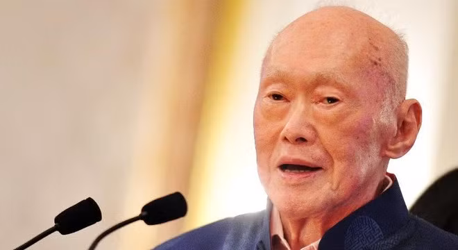 Về cáo buộc ông là kẻ độc tài: "Tôi không phủ nhận đảng phái của tôi chính là chính phủ Singapore và ngược lại".