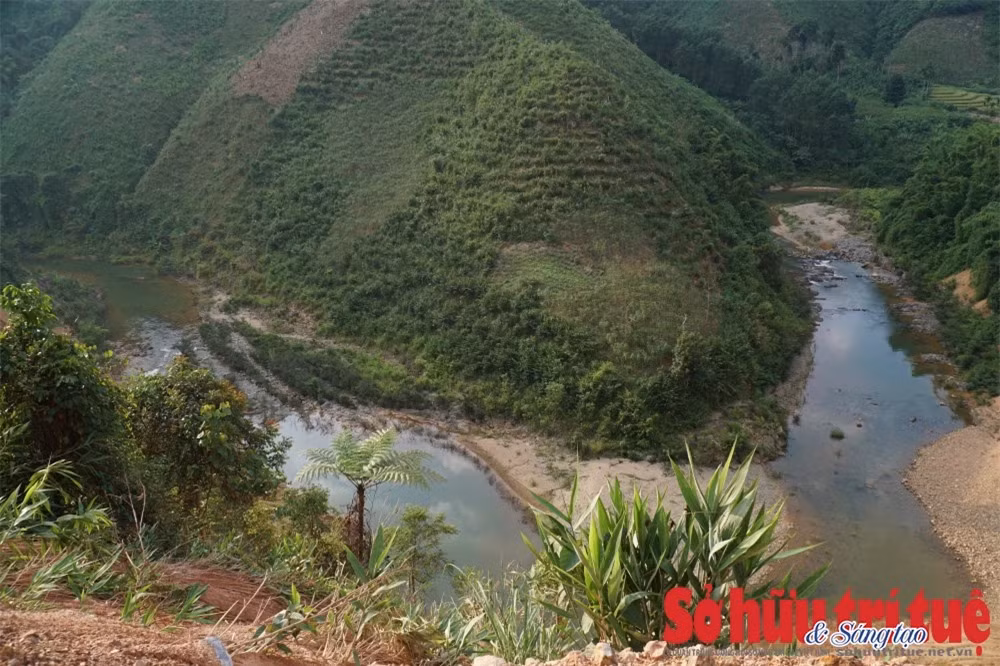 Dieu thu vi o ngoi lang khong song dien thoai, khong dong co