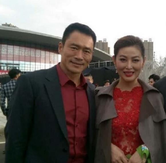 Đinh Hải Phong và Vương Tư Ý.