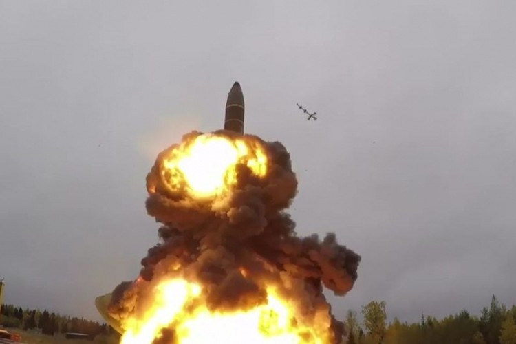 Trên thực tế, ngày nay Mỹ đang tiến hành nhiều vụ phóng tên lửa đạn đạo mà không phối hợp thông báo, một ví dụ là các cuộc thử nghiệm tên lửa siêu thanh gần đây.