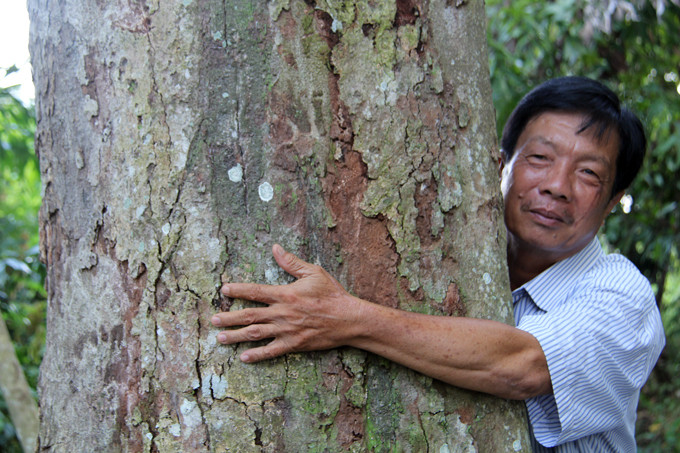 Ky la 'cu' sau rieng 100 tuoi triu qua, hai nguoi om khong xue