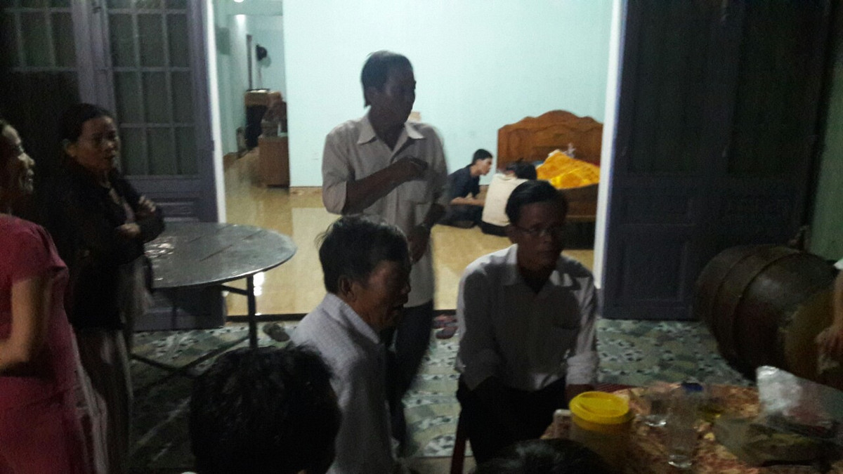 Nghi an chong dung bua danh chet vo roi treo co tu tu