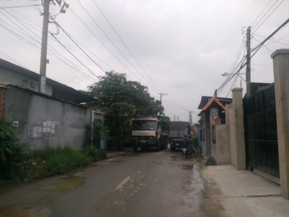 Bình Dương: Nhà dân nứt toác vì sống gần mỏ đá - Hình 5 Binh Duong: Nha dan nut toac vi song gan mo da-Hinh-5