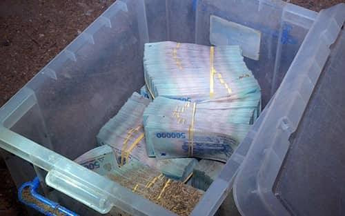 Cuop tien ngan hang Vietcombank Khanh Hoa: Tieu het gan 1 ty dong sau 2 ngay-Hinh-2