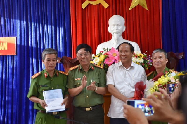 Danh sap duong day danh bac lien tinh hon 600 ty dong, thu nhieu sung dan