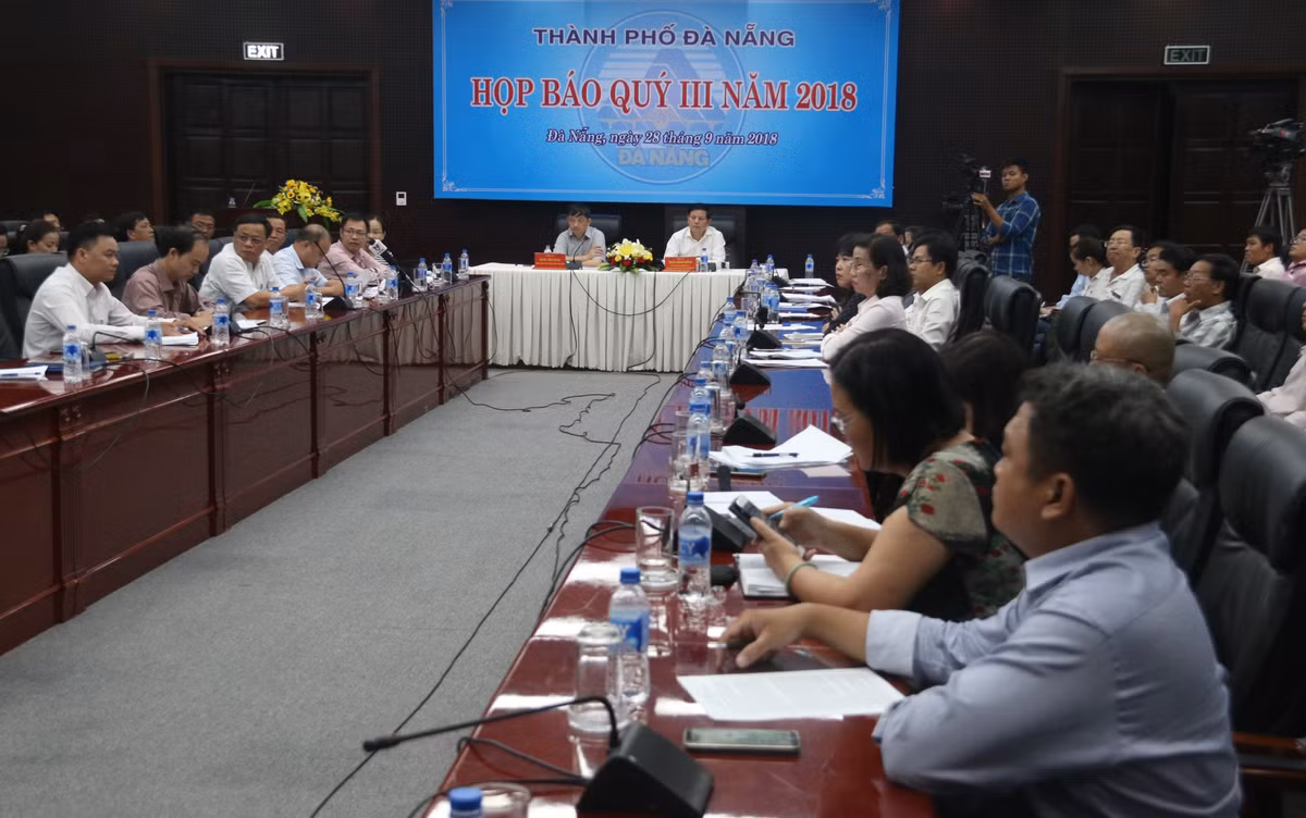 Nhieu can bo Da Nang bi dinh chi sinh hoat Dang lien quan den Vu “nhom“