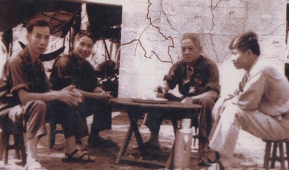 Top bac si quan y huyen thoai Viet Nam: “Chuyen gia dap dich” Bui Dai