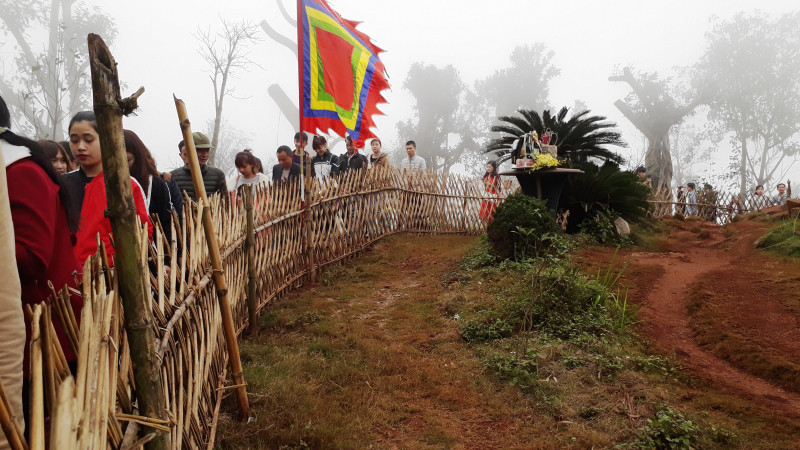 Đây chính là nơi giao hòa giữa đất và trời, nên ta có thể cảm nhận được sự chuyển động của vũ trụ.